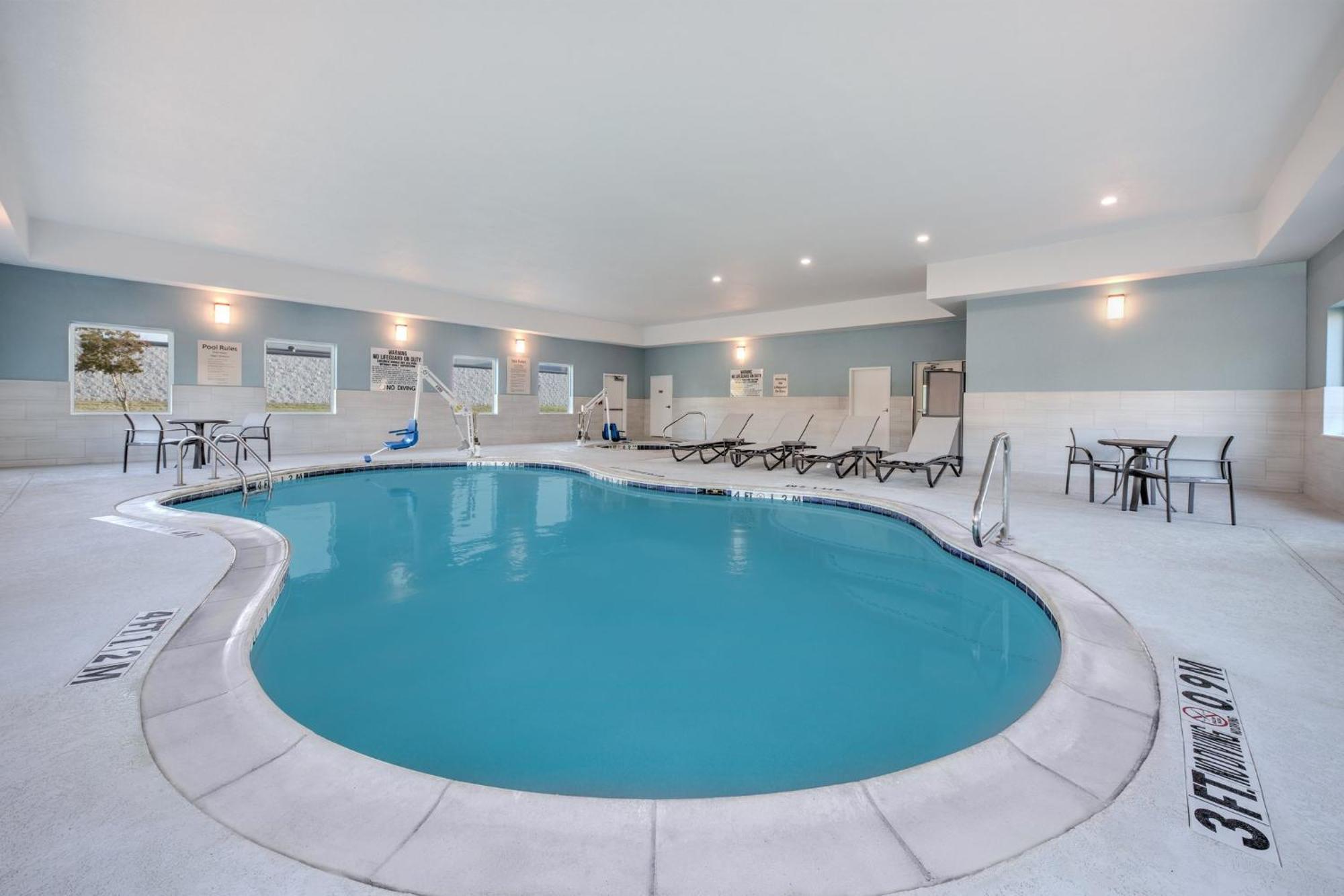 Holiday Inn Express Hotel & Suites Dallas West By Ihg Esterno foto