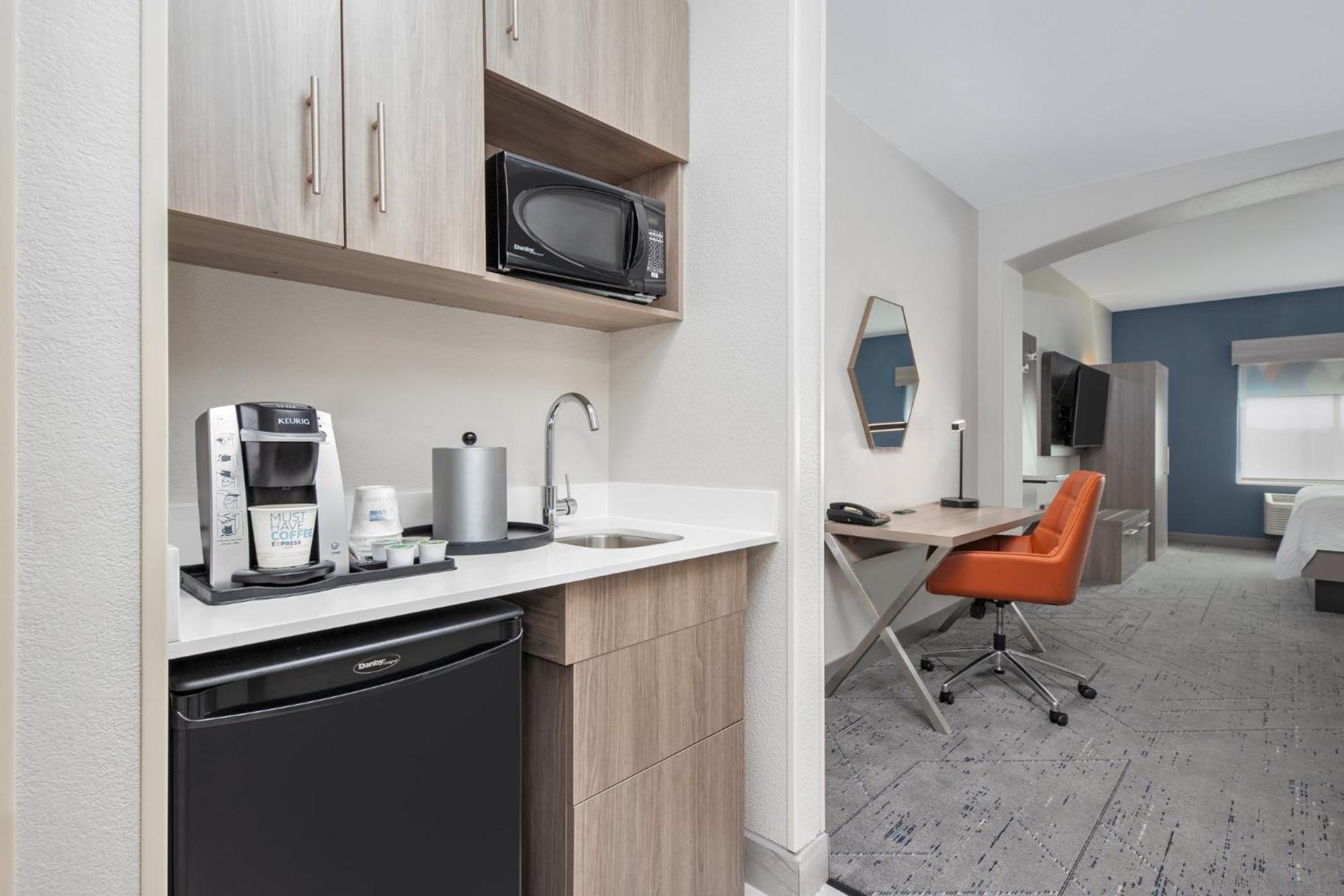 Holiday Inn Express Hotel & Suites Dallas West By Ihg Esterno foto