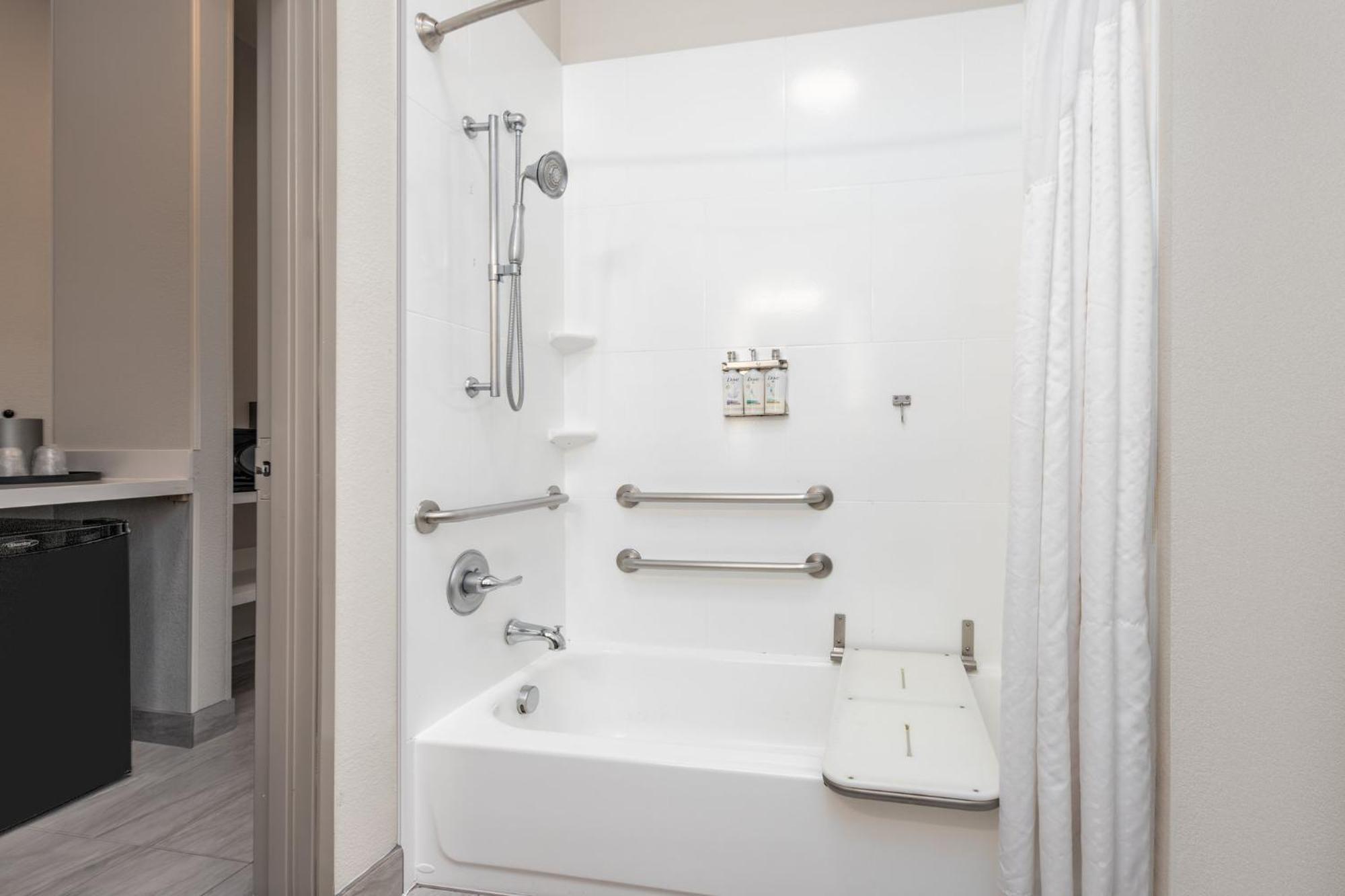 Holiday Inn Express Hotel & Suites Dallas West By Ihg Esterno foto