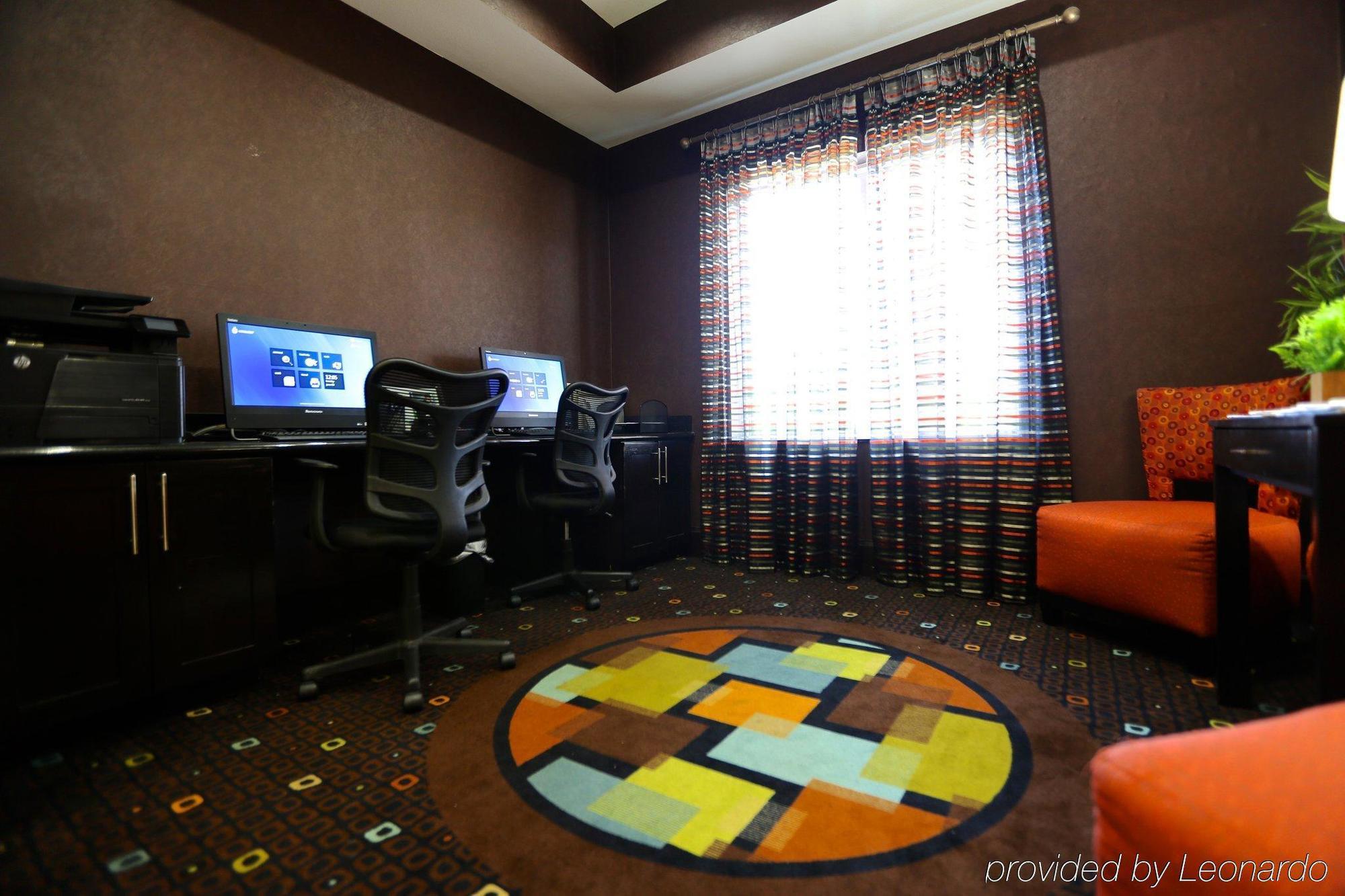 Holiday Inn Express Hotel & Suites Dallas West By Ihg Esterno foto