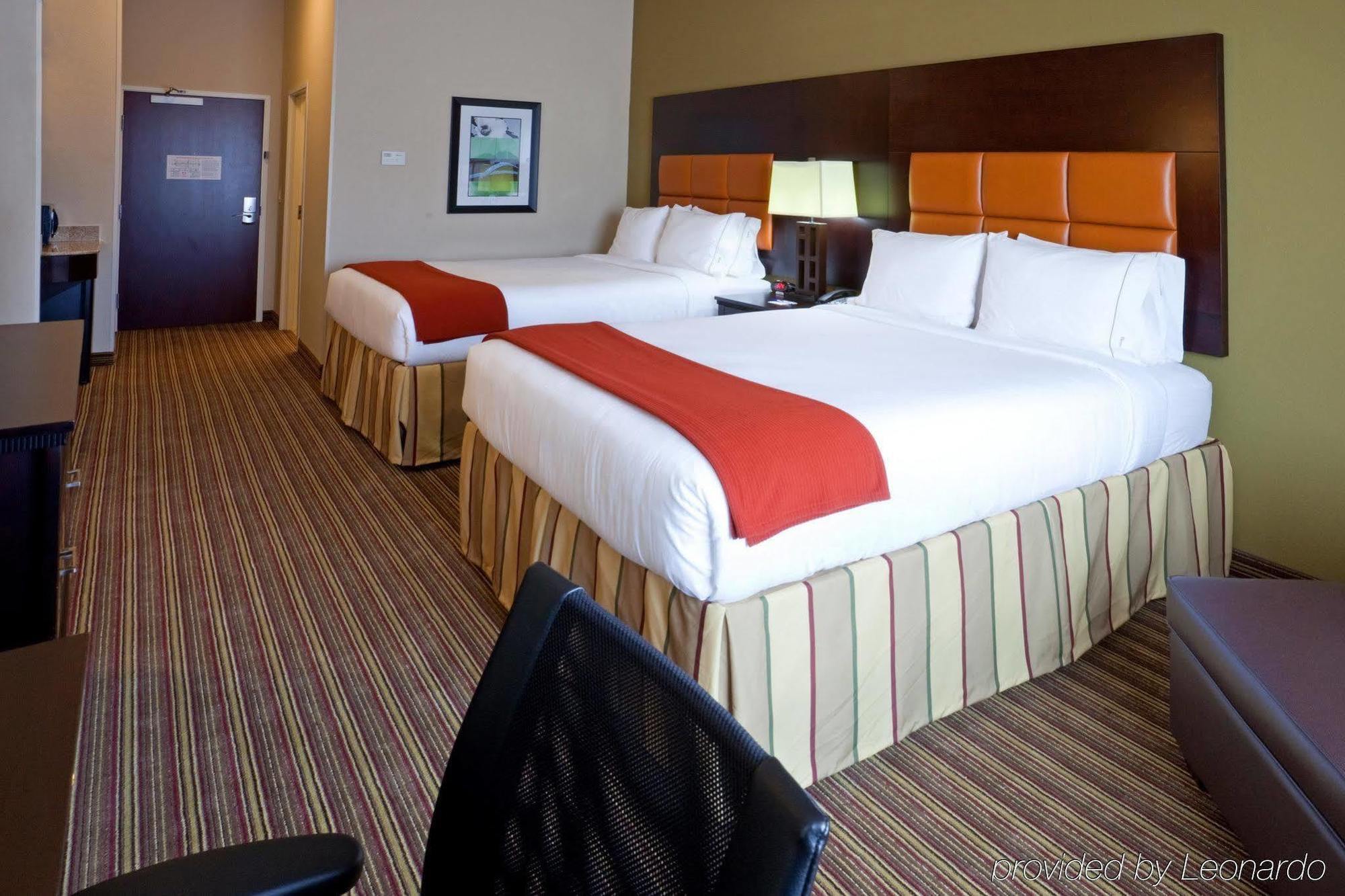 Holiday Inn Express Hotel & Suites Dallas West By Ihg Esterno foto